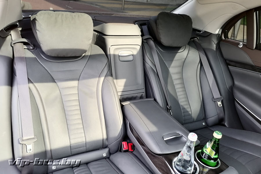 салон нового мерседеса S класса