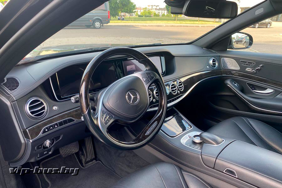 вип-седаны Мерседес с водителем аренда