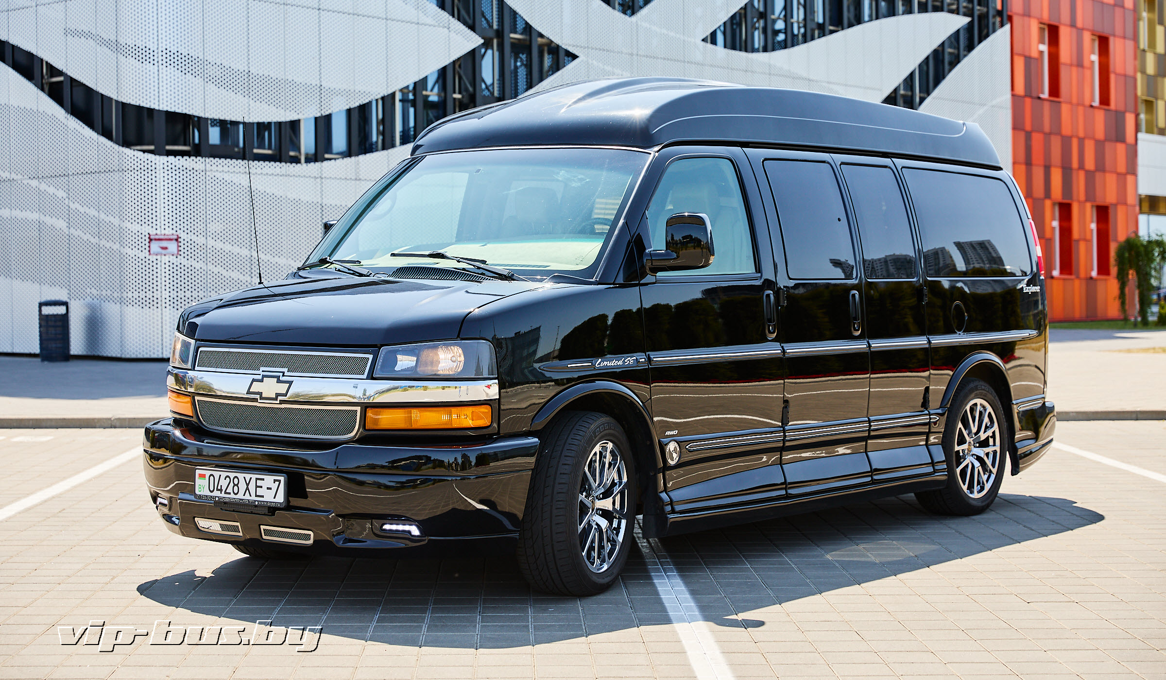 Минивен Шевроле с водителем Минивен для деловых поездок и трансферов