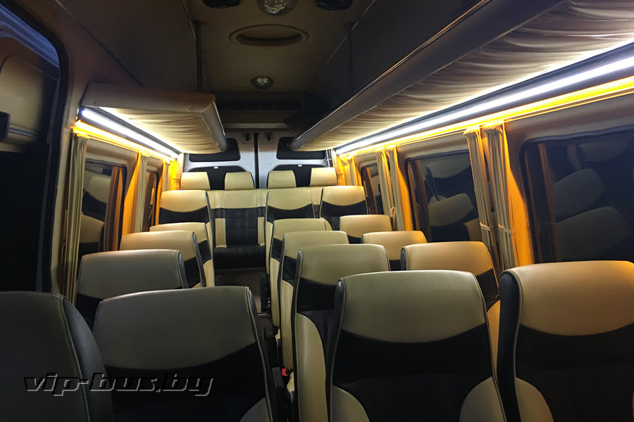 Микроавтобус Спринтер Мерседес на 20 мест фото